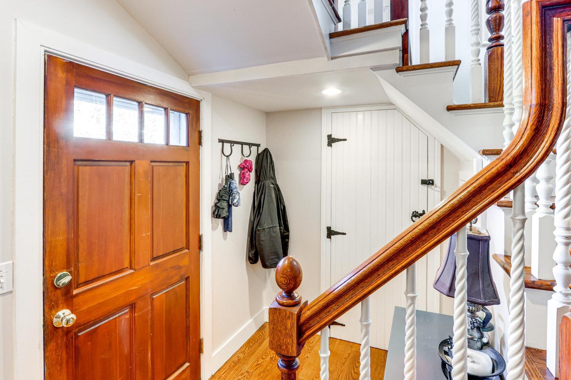 Downtown Essex Apartment - Steps To River! Екстериор снимка